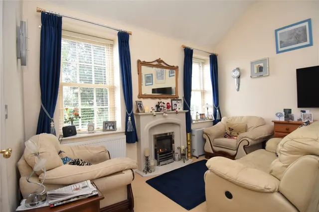 Photo 3 — Stable Court, Hadzor, Droitwich, Worcestershire, WR9 7EX