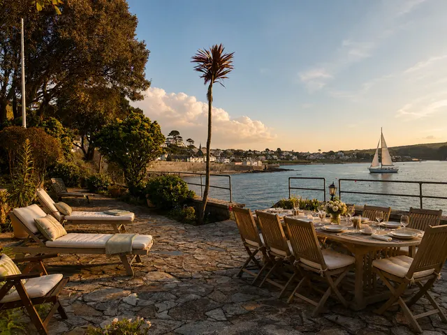 A Prime Waterfront Jewel Where Royalty Once Walked, St. Mawes, photo 2