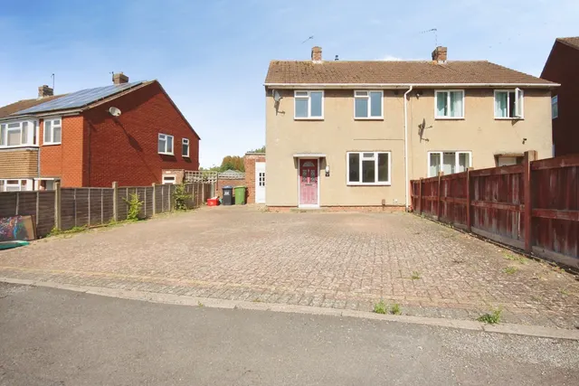 Nursery Lane, Leamington Spa, CV31, photo 1