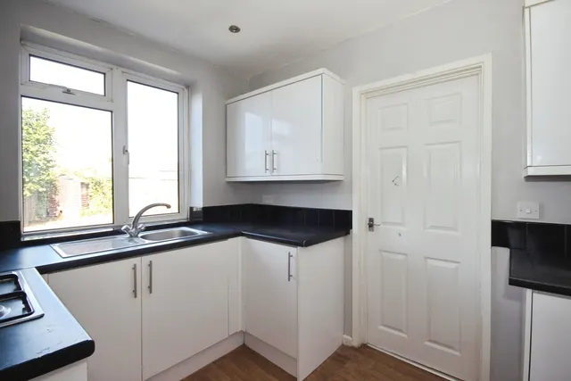 Nursery Lane, Leamington Spa, CV31, photo 3