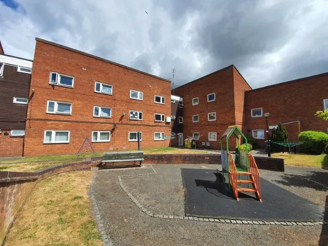 Wellington Close, photo 1