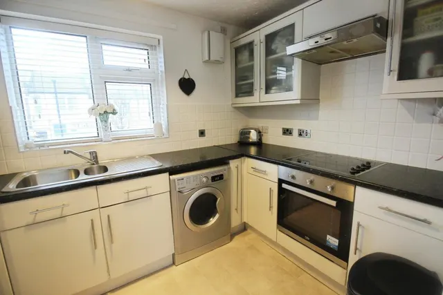 Photo 3 — Plumstead High Street, Plumstead