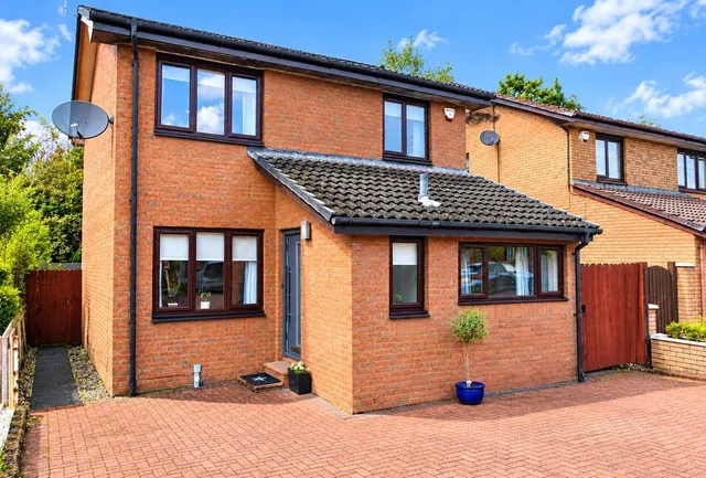 Campbell Crescent, Bothwell, G71, photo 1