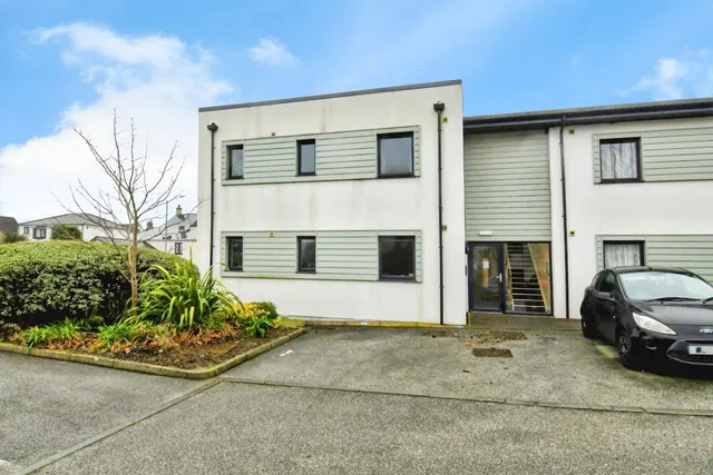 Sandy Hill, St. Austell, PL25, photo 2