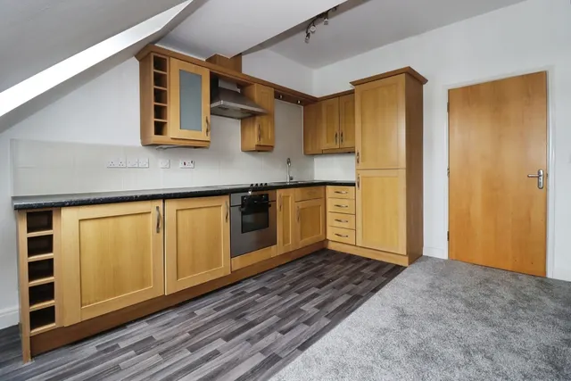 Photo 3 — Dragonfly Close, Kingswood, Bristol, BS15