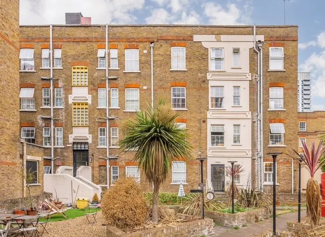 Goulston Street, Aldgate, E1, photo 1