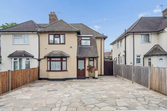 Orchard Way, Mill End, WD3, photo 1