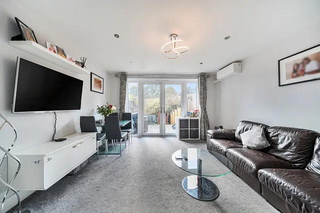Swannells Walk, Chorleywood, WD3, photo 3