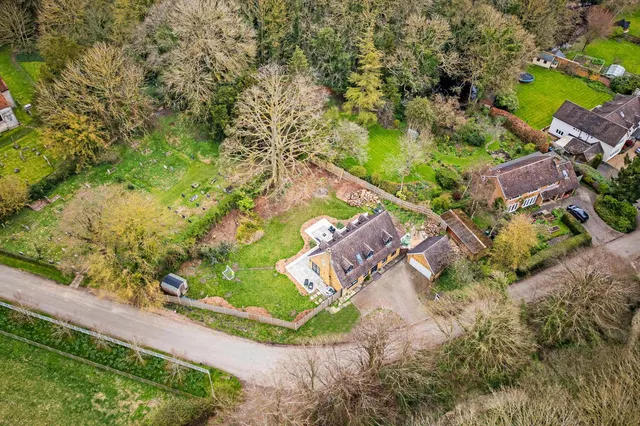 Beech House, Aspenden, SG9, photo 2