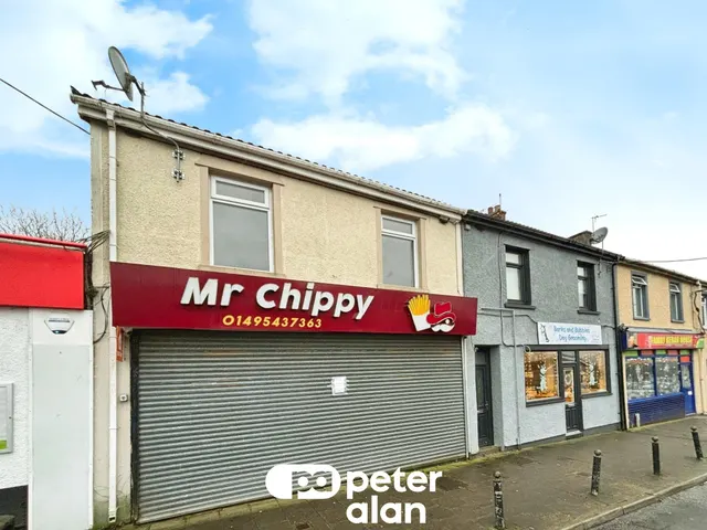 Abernant Road, Blackwood, NP12, photo 3