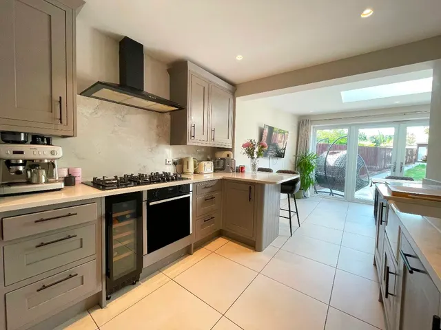 Arundel Road, Harold Wood, photo 1