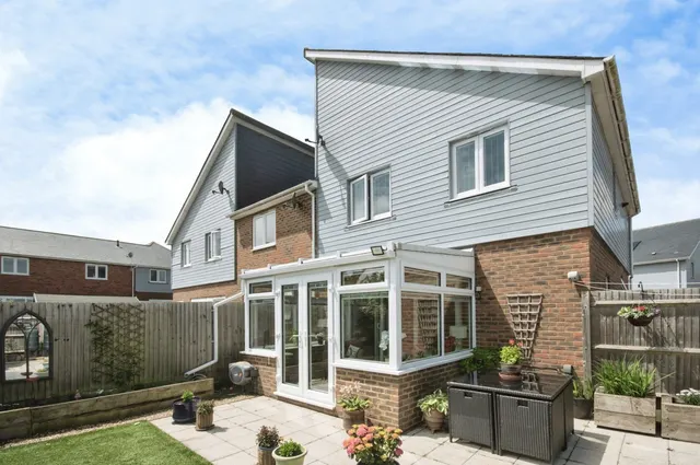 Cornflower Crescent, Polegate, BN26, photo 2