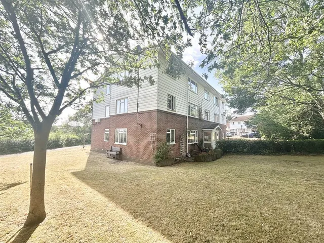 Quayside Road, SOUTHAMPTON, photo 1
