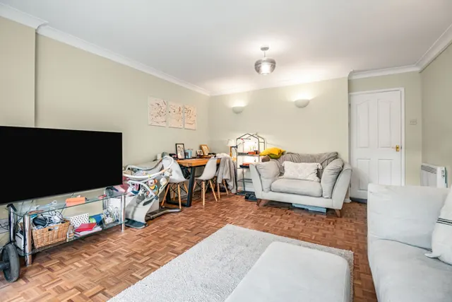 Photo 2 — Cranmore Court, Avenue Road, St. Albans, Hertfordshire