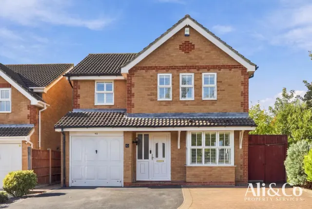 Calshot Avenue, Grays, photo 1