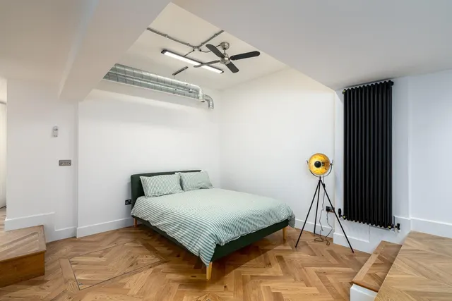 Hatton Garden, London, EC1N, photo 2