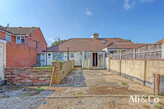 Photo 2 — Nelson Road, South Ockendon, Essex, RM15 6PX
