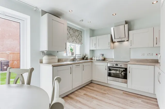 The Fouracres, Wakefield, WF1, photo 1