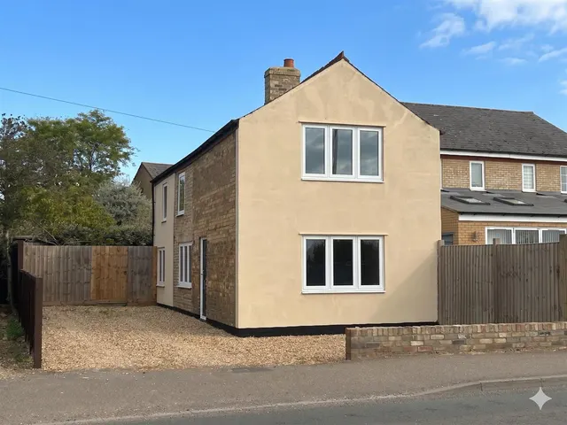 Newmarket Road, Stretham, CB6, photo 1