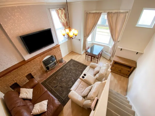 Church Road, Nuneaton, CV10, photo 3