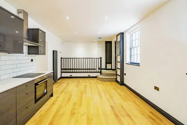 Field Row, Worthing, BN11, photo 2