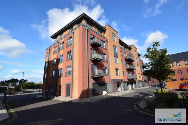 Woodhouse Close, Diglis, WR5, photo 1