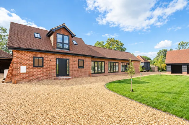 Mortimers Lane, Fair Oak, SO50, photo 2