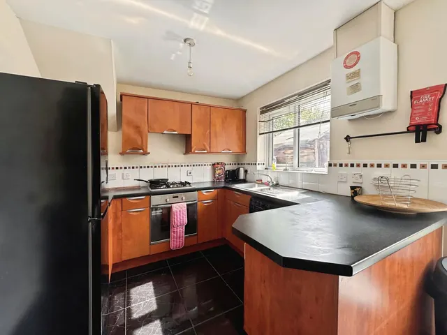 Raynville Gardens, Leeds, LS12, photo 3