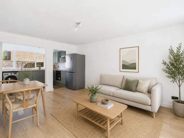 Brompton Road, Weston-Super-Mare, BS24, photo 2