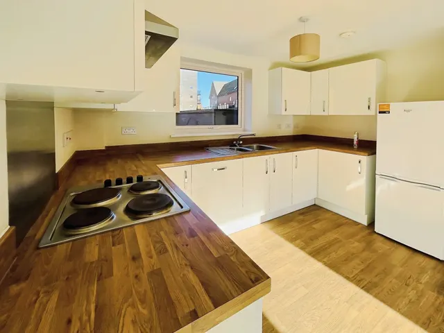 Photo 2 — Putman Street, Aylesbury