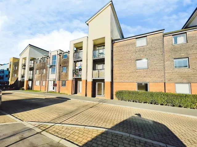 Putman Street, Aylesbury, photo 1