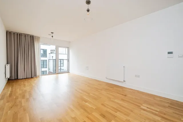 Trinity Street, Plymouth, PL1, photo 2