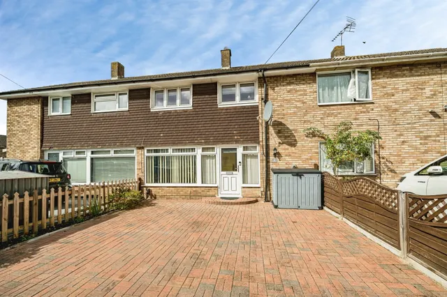 Farnley Road, Aylesbury, photo 1