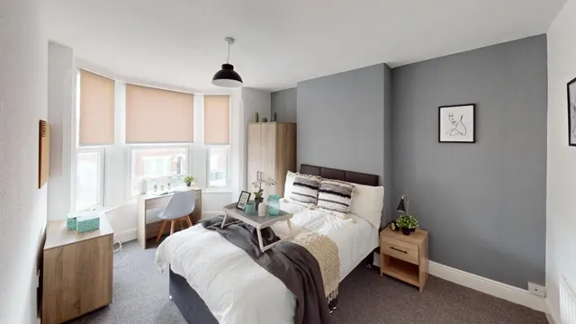 Queens Road, Beeston, NG9, photo 1
