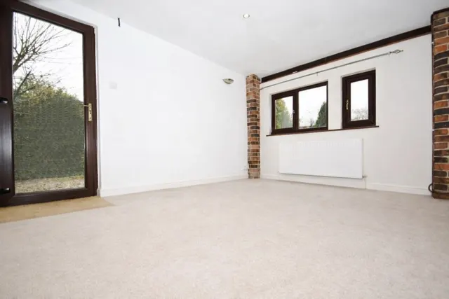 Muxton Lane, Muxton, TF2, photo 3