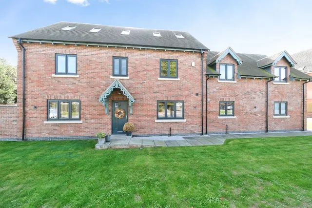 Hall Lane, Willington, DE65, photo 1