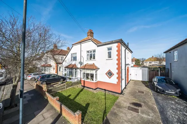 Cradley Road, 13 Cradley Road New Eltham New Eltham, London, Greater London, SE92HD, photo 1
