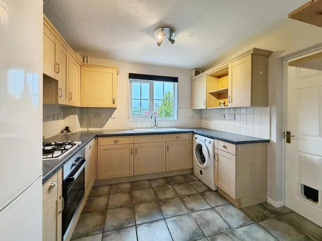 Lomond Way, Great Ashby, SG1, photo 3