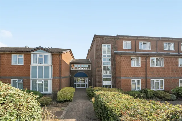 Furzehill Road, Borehamwood, WD6, photo 1
