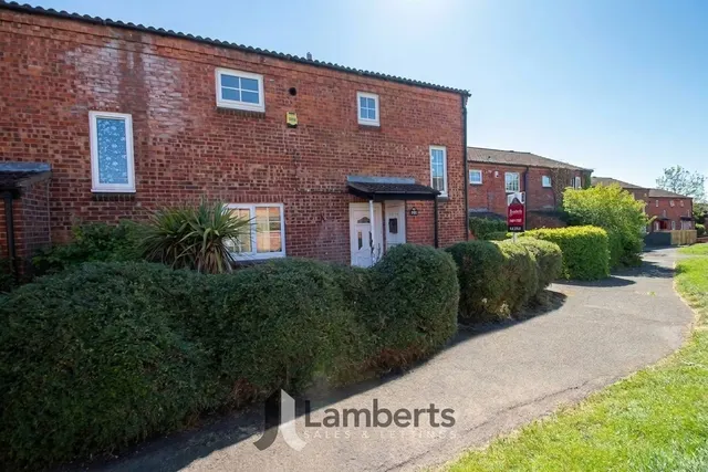 120 Exhall Close, Redditch, photo 1