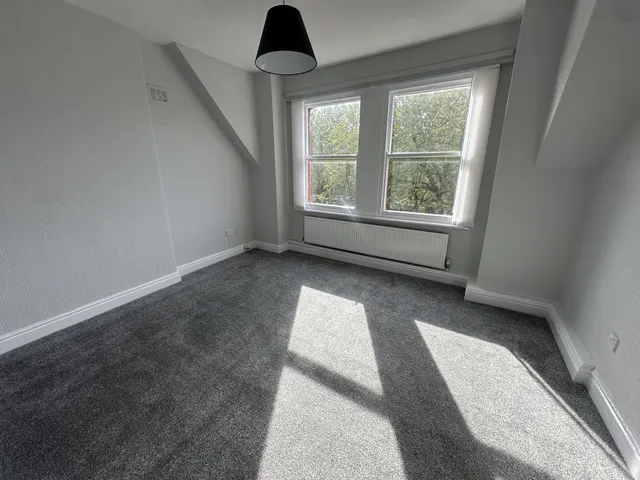 Princes Ave, L8, photo 1