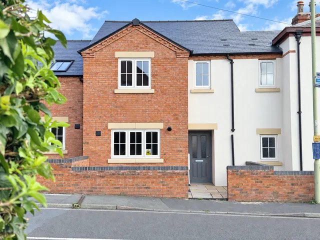 New House - The Tanat, Salop Road, Oswestry, photo 1