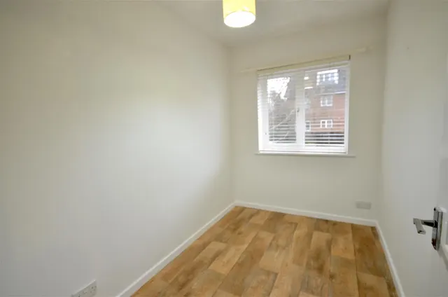 Photo 3 — Gade Close, Rickmansworth Road, Watford