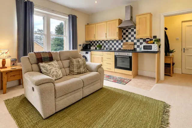 North Road, Sherborne, DT9, photo 2