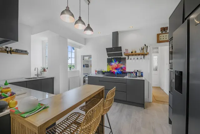 Wildcroft Road, London, SW15, photo 3