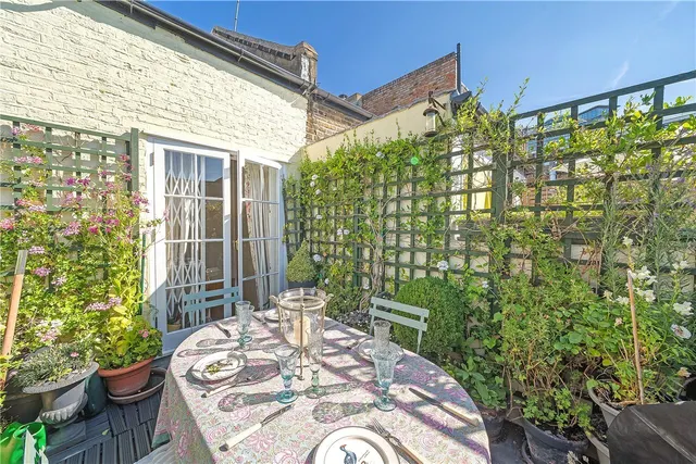 Photo 3 — Archel Road, London, W14