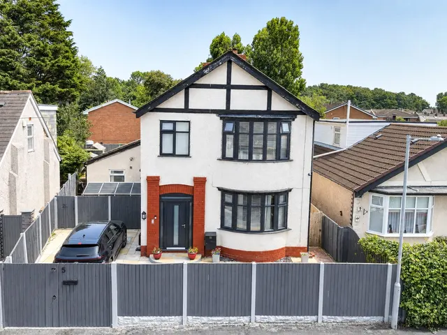 Seaforth Drive, Moreton, CH46, photo 1