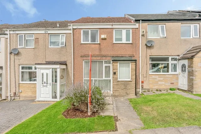 Carholme Avenue, Burnley, Lancashire, BB10, photo 1