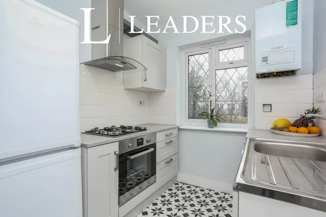Upper Elmers End Road, Beckenham, BR3, photo 2