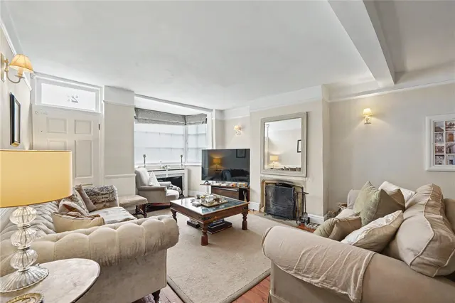 Church Street, Hampton, TW12, photo 2